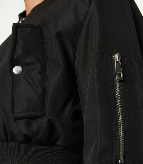 Women’s Oversized Cropped Bomber Jacket Trendy Black Winter Style